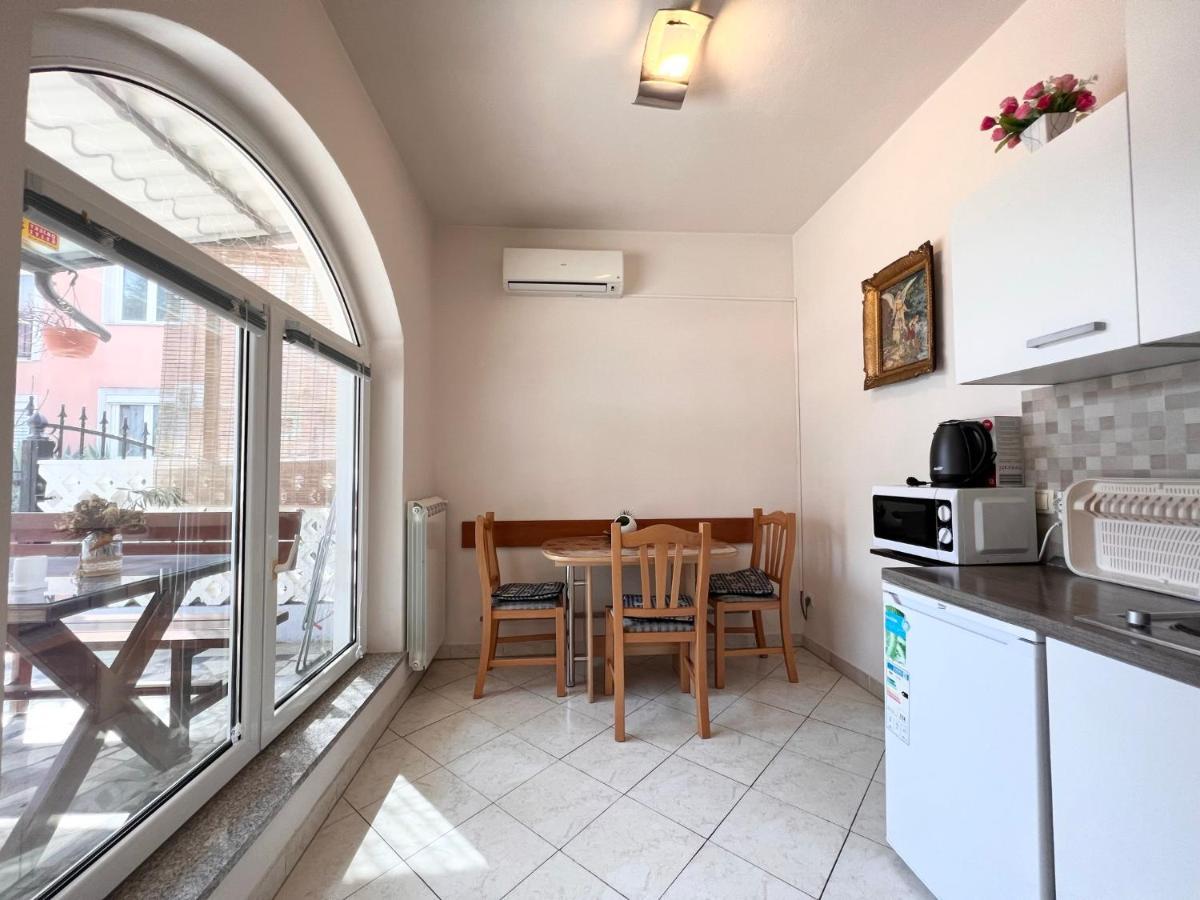 Apartments Tereza Novigrad  Екстер'єр фото