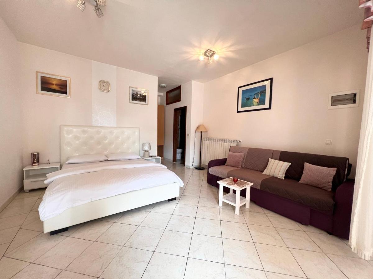 Apartments Tereza Novigrad  Екстер'єр фото