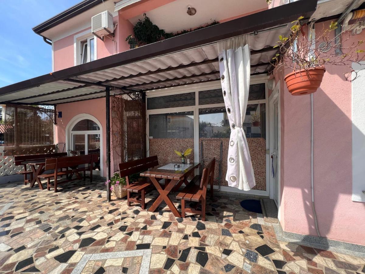 Apartments Tereza Novigrad  Екстер'єр фото