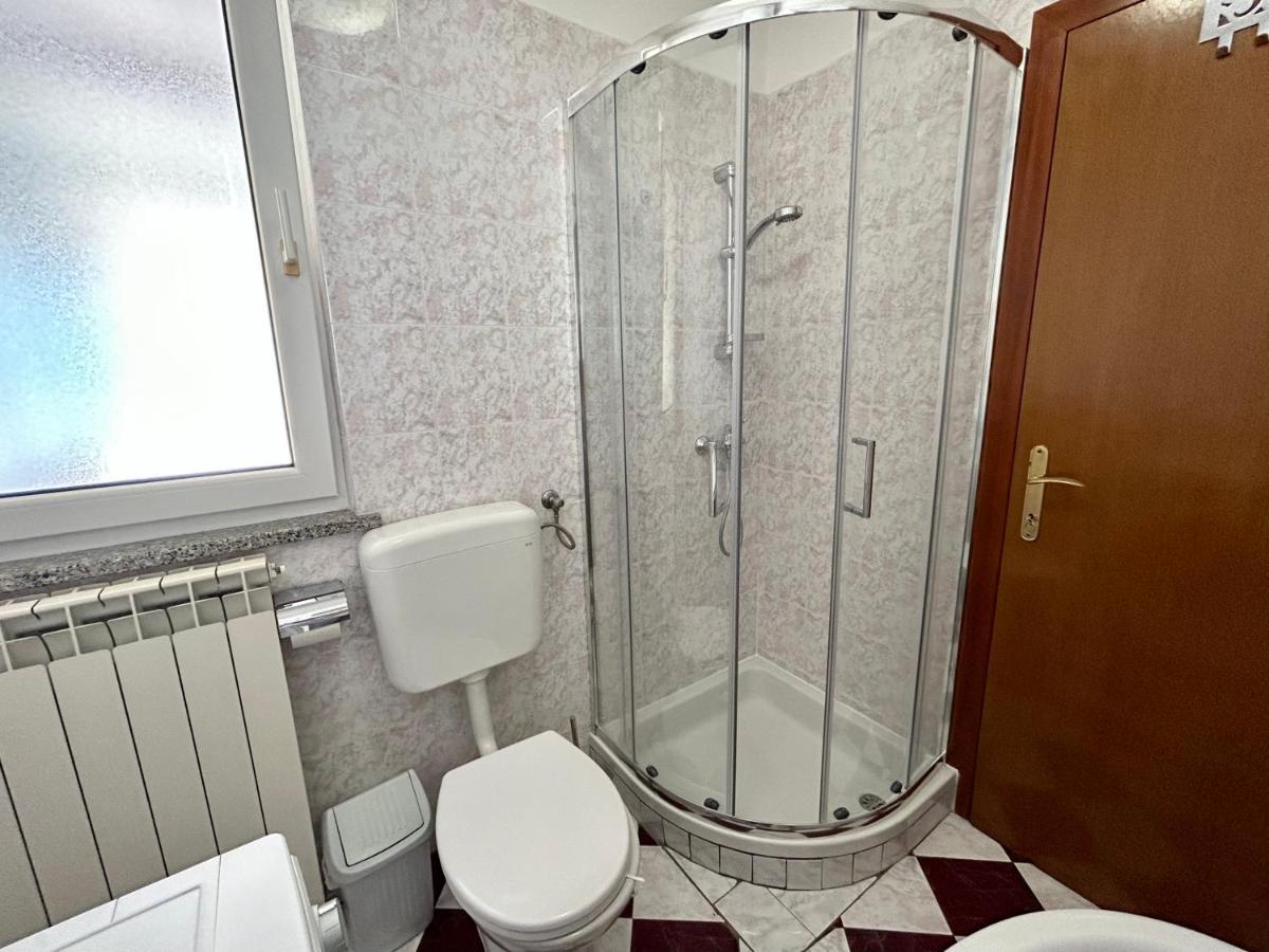 Apartments Tereza Novigrad  Екстер'єр фото