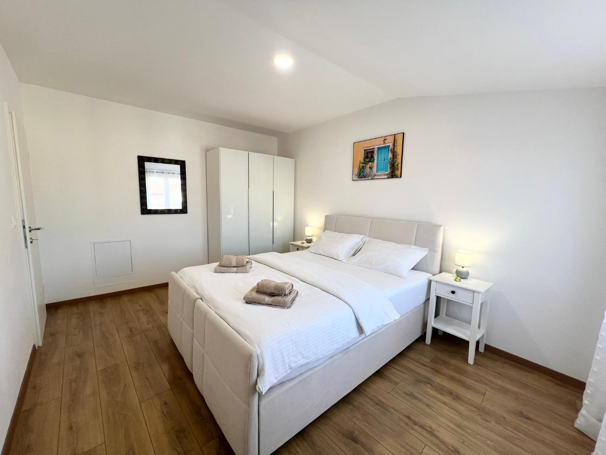 Apartments Tereza Novigrad  Екстер'єр фото