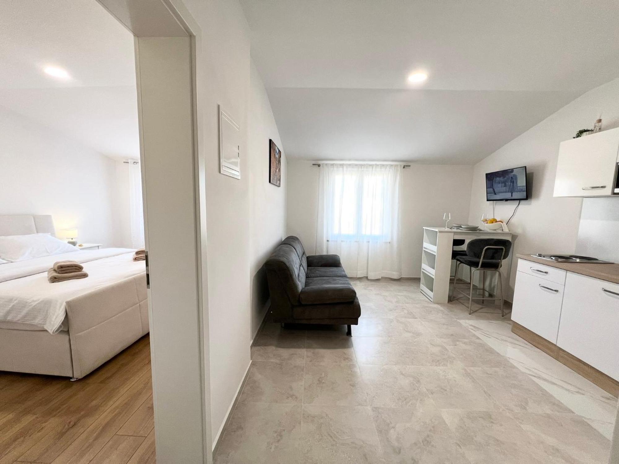 Apartments Tereza Novigrad  Екстер'єр фото