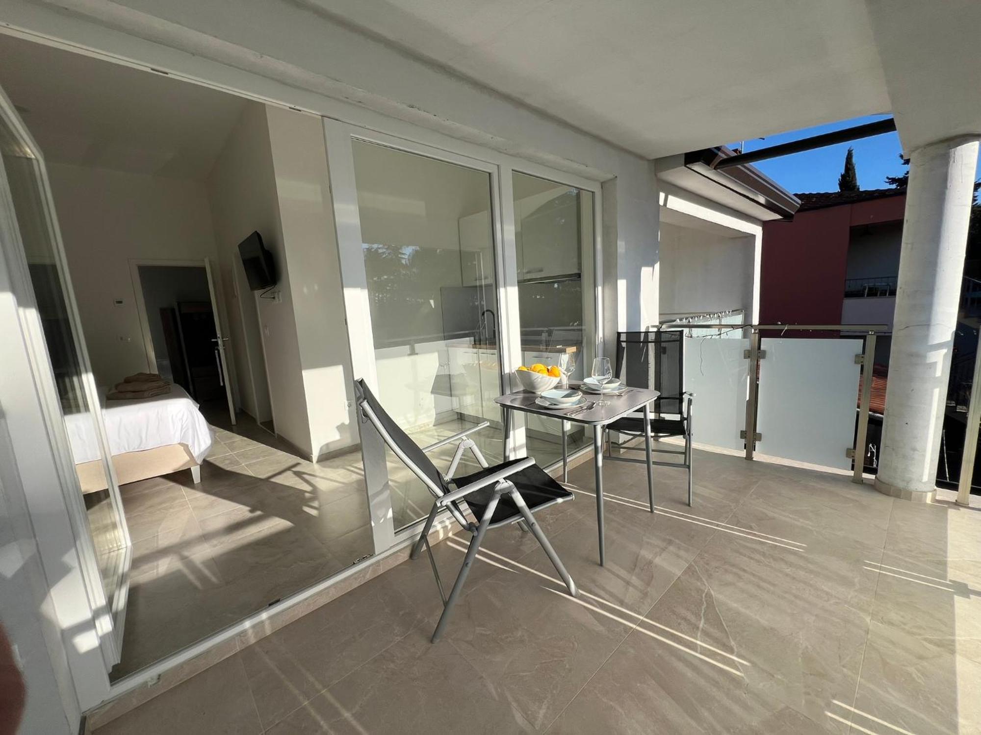 Apartments Tereza Novigrad  Екстер'єр фото